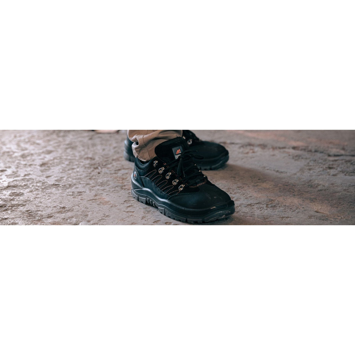 Mongrel 390080 L/U Safety Hiker Shoe